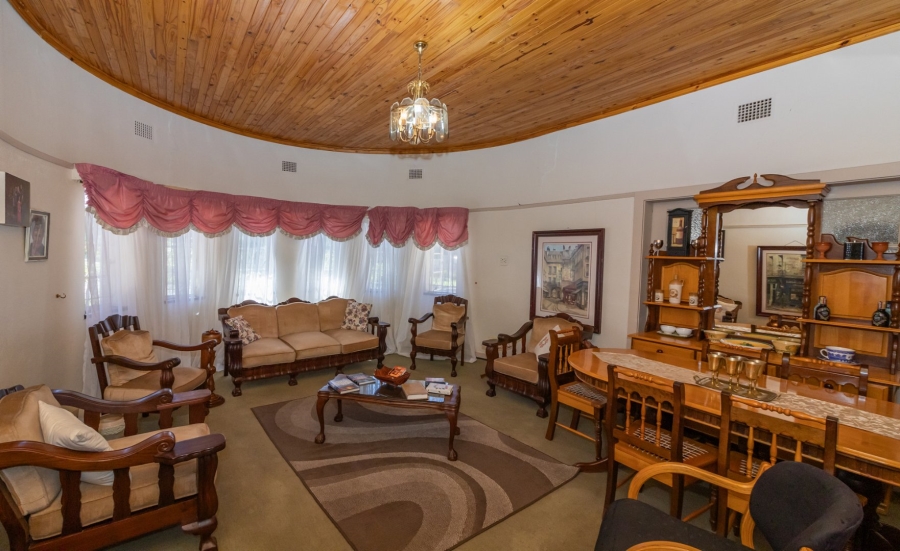 4 Bedroom Property for Sale in Kroonheuwel Free State